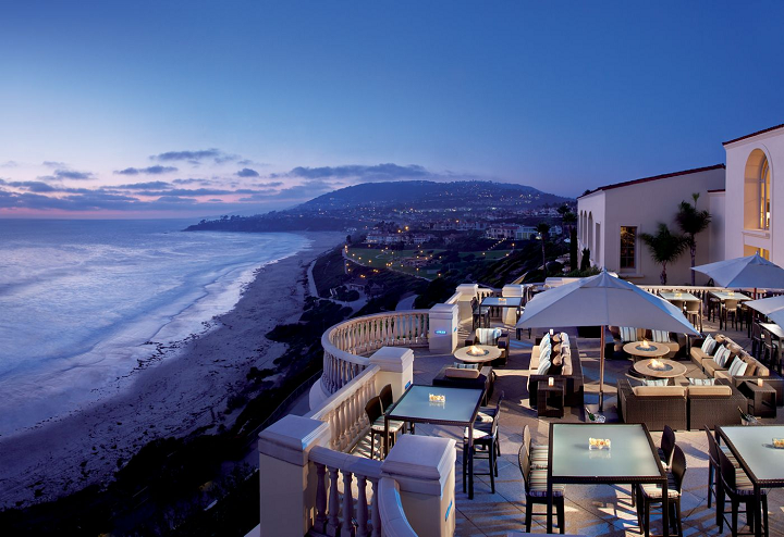 a restaurant overlooking the ocean