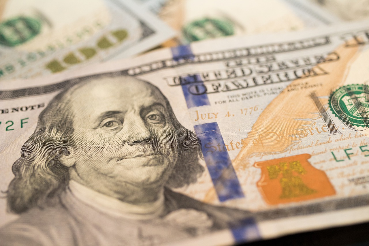 $100 dollar bill Benjamin Franklin cash