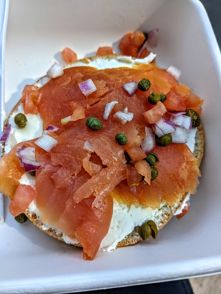 Smoked salmon bagel