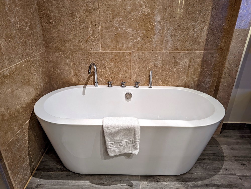 Hyatt Regency Cairo West - Standalone bath. The bath felt a little cheap and could be moved further from the wall as it knocked against it when getting in
