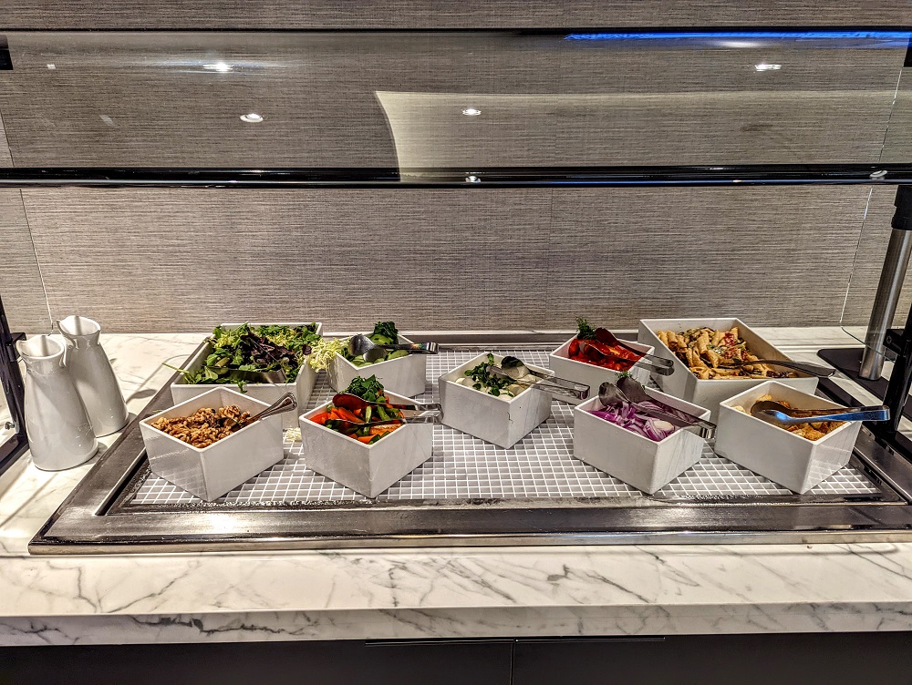 Hyatt Regency JFK Airport At Resorts World New York - Club Lounge - salad