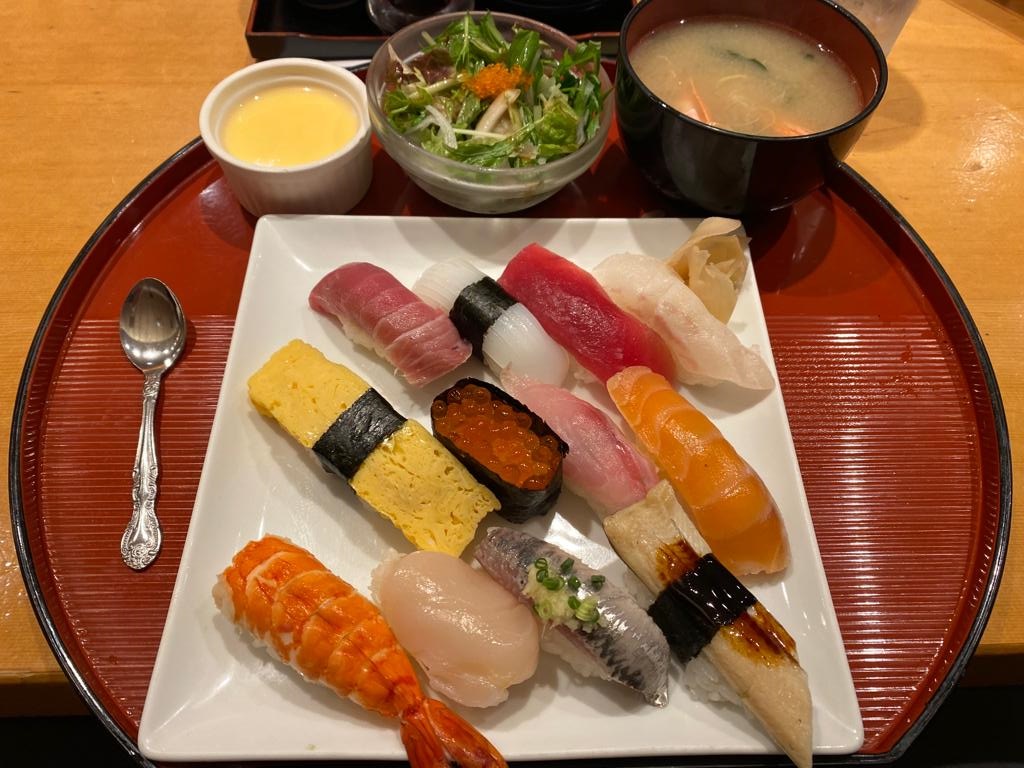 Sushi from Senzushi Shinurayasuten