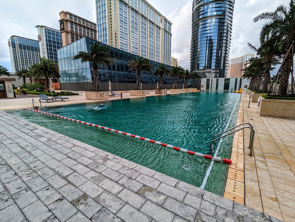 Grand Hyatt Macau - Outdoor swimming pool