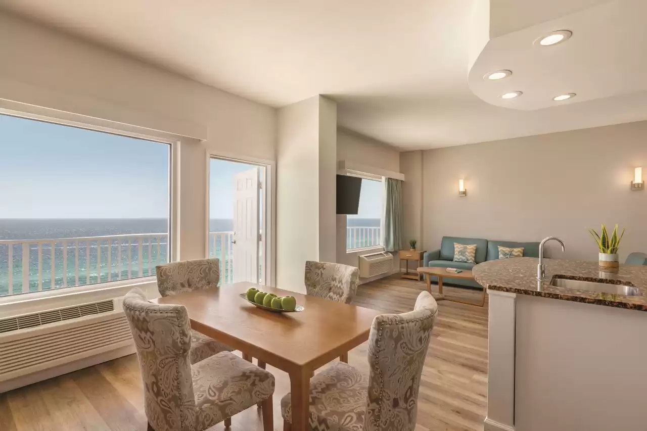 Living room of a 2 bedroom suite at the Radisson Panama City Beach - Oceanfront (image courtesy of Choice Hotels)