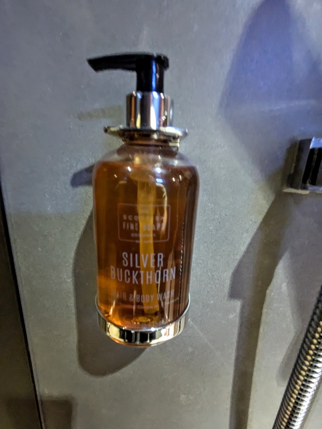 Bloc Hotel London Gatwick Airport - Hair & body wash combo