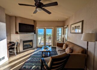 Living room at Spirit Ridge Resort in Osoyoos, Canada - part of The Unbound Collection by Hyatt