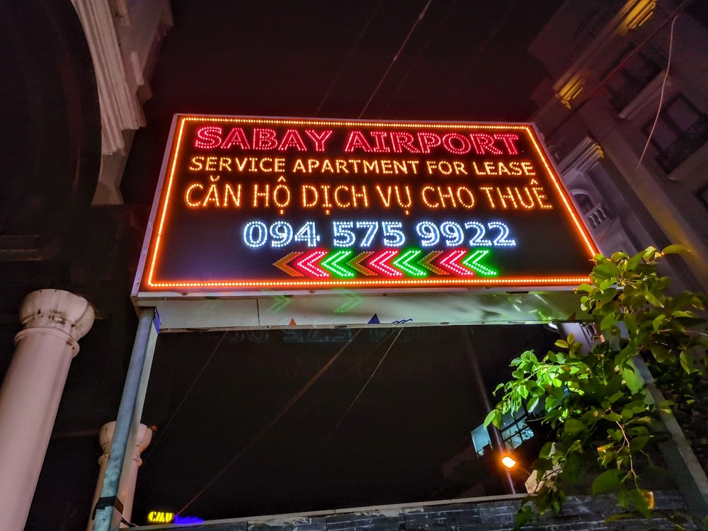 Entrance to Sabay airport hotel