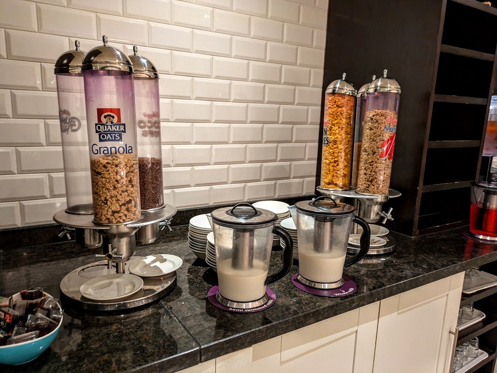 Premier Inn London Heathrow Terminal 4 - Breakfast - Cereals & milk