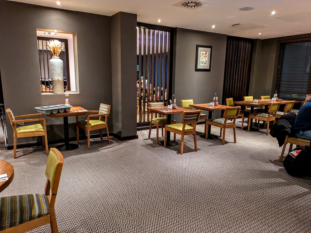 Premier Inn London Heathrow Terminal 4 - Thyme restaurant