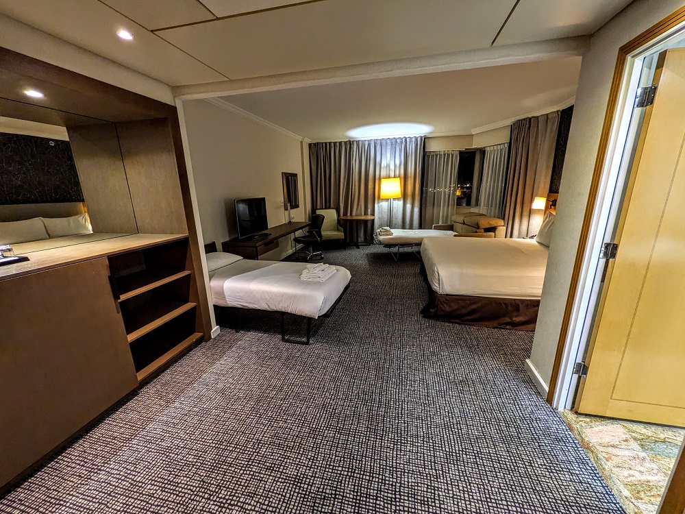 Room at the Hilton Charles de Gaulle airport