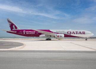 Qatar Airways airplane