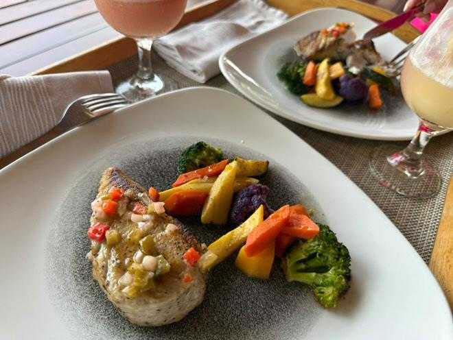 Dining (Hermitage Bay Hotel)