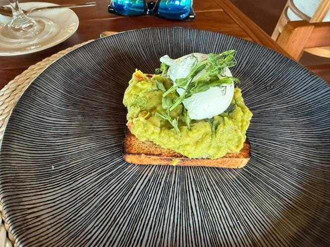 Dining (Hermitage Bay Hotel)