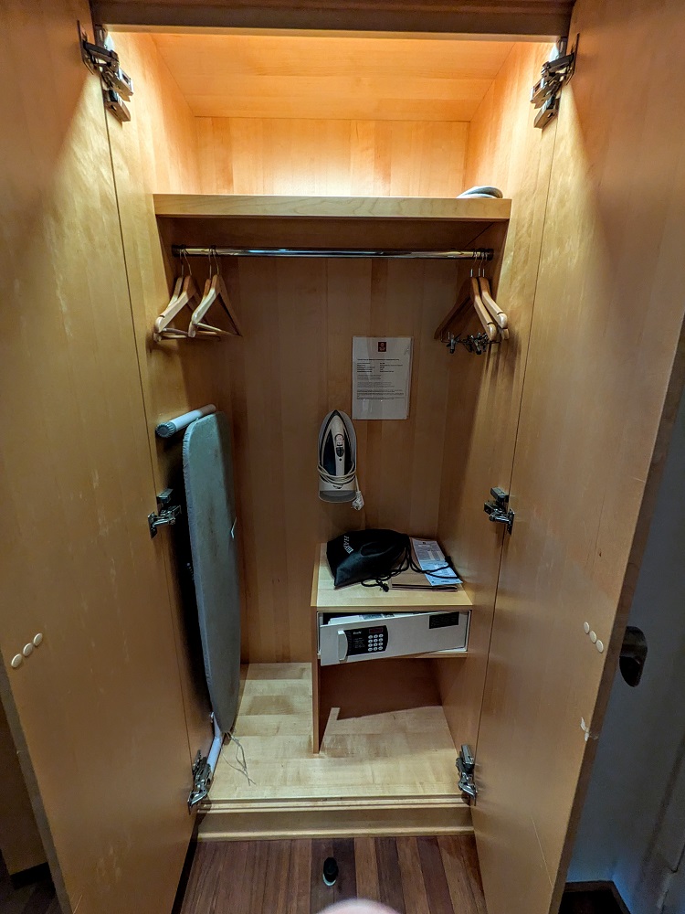Clarion Hotel Copenhagen Airport - Closet 2