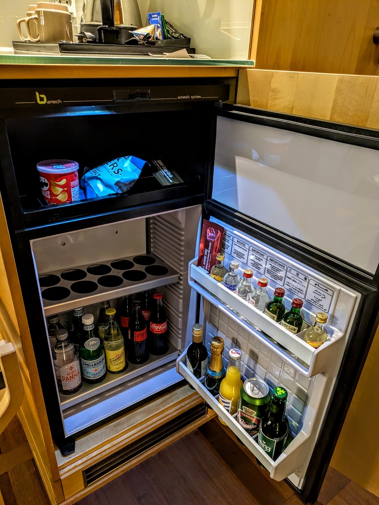 Clarion Hotel Copenhagen Airport - Mini fridge - mini bar