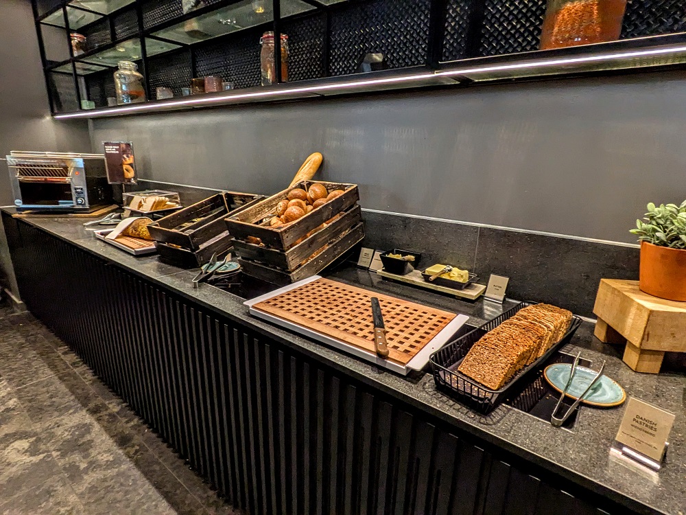 Clarion Hotel Copenhagen Airport breakfast - Breads