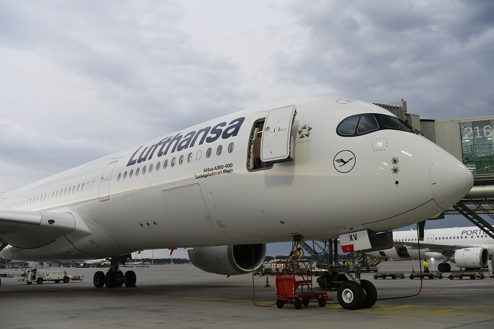 Lufthansa A350 Airplane