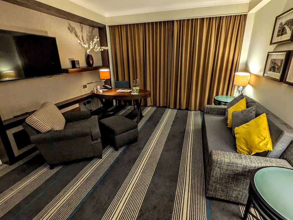 Hyatt Regency Birmingham, England - Regency Suite living room