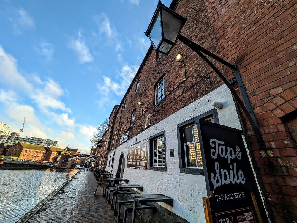 Gas lamps outside of Tap & Spile in Birmingham