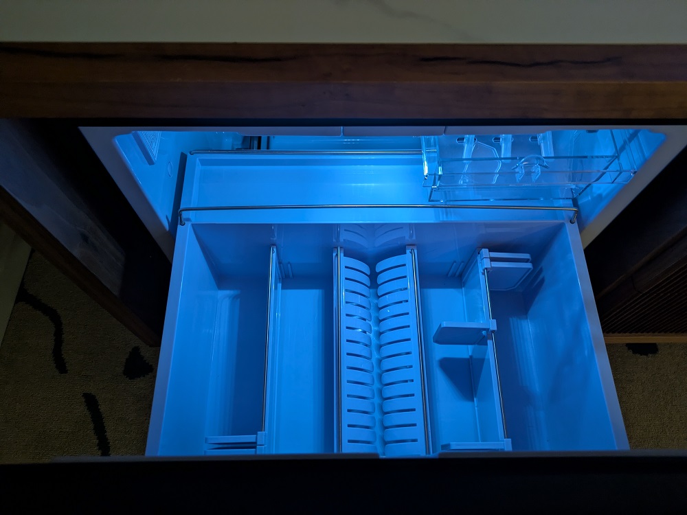 London Hilton on Park Lane - Deluxe Park Lane Suite mini fridge