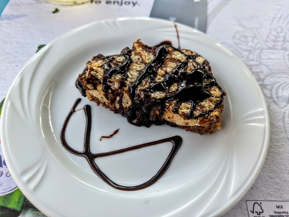 Complimentary dessert at Zygos Grill & Pizza in Crete