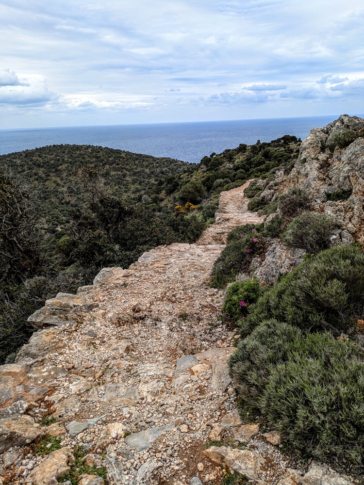 Hiking trail to Arkoudiotissa Cave (Bear Cave)