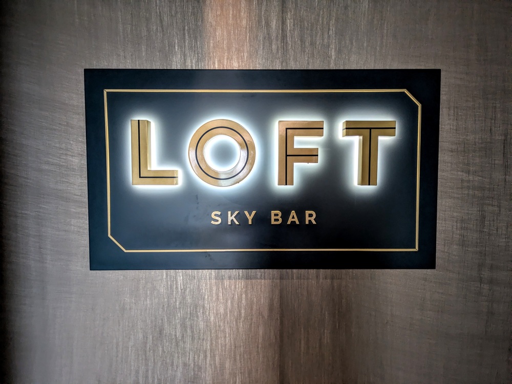 Hilton Woking, England - Loft Sky Bar