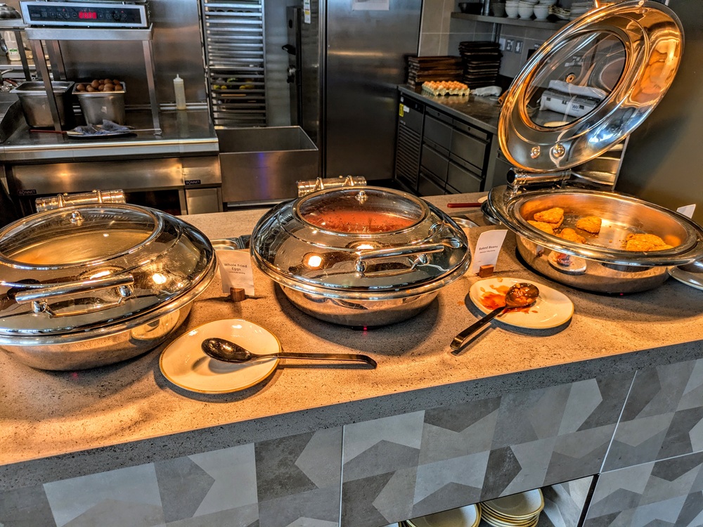 Hilton Woking, England breakfast - Fried eggs, baked beans, & hash browns