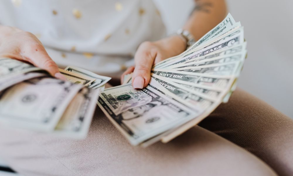 Cash cashback United States Dollars referral bonus