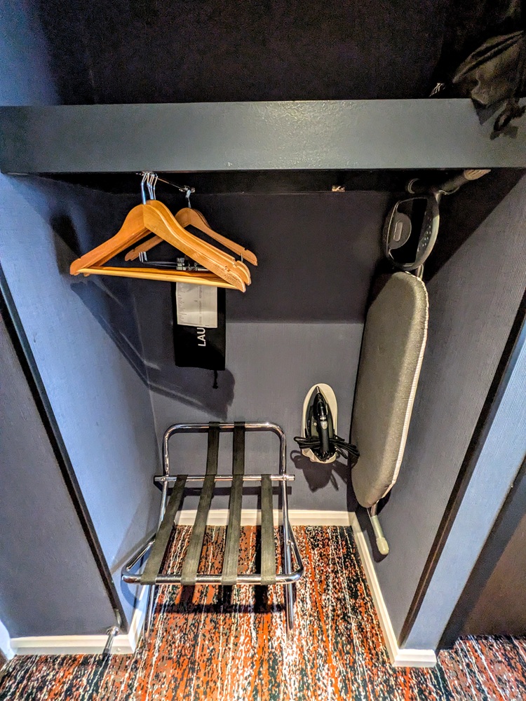 Glasgow Marriott, Scotland - Closet