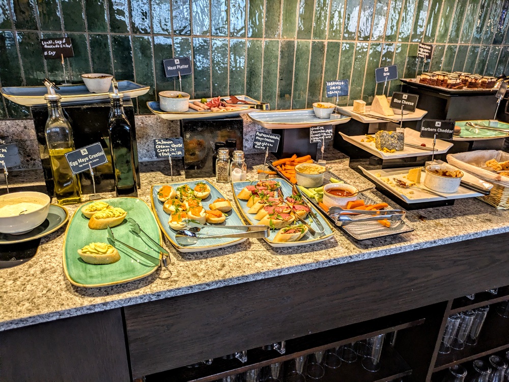 Glasgow Marriott, Scotland - Executive lounge - Small bites, cold cuts, etc.